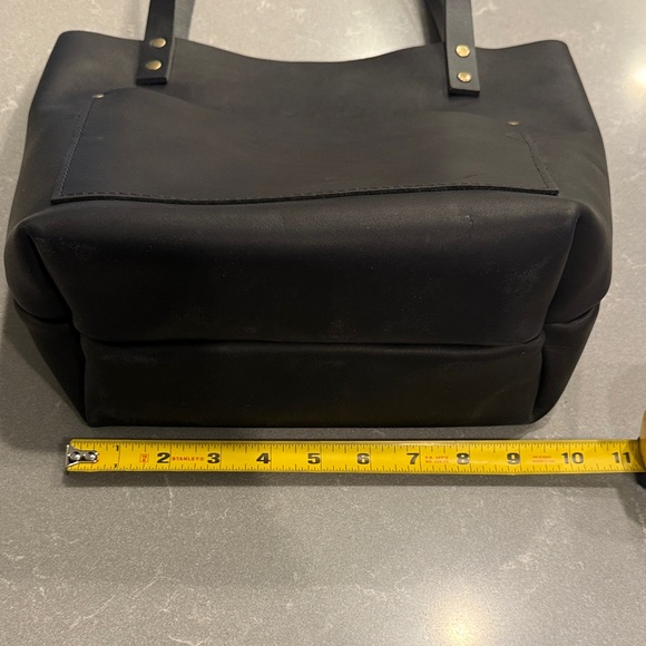 Portland Leather Black Tote Bag - Picture 3 of 10